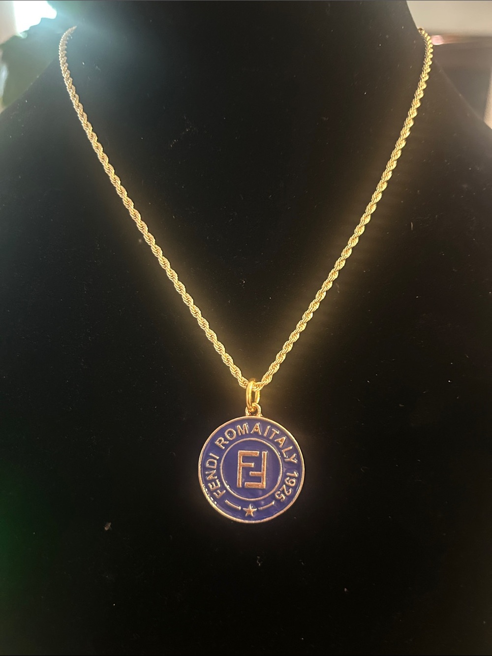Blue Fendi Gold-Tone Rope Chain Necklace Pendant-fashion Jewelry